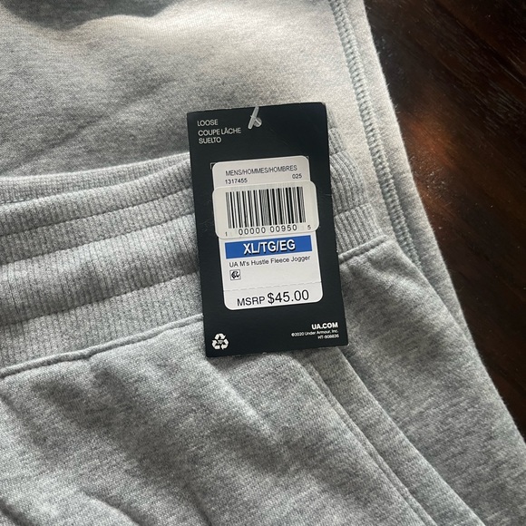 NWT Under Armour joggers Gray with Black embroidered logo Size XL - Picture 2 of 11